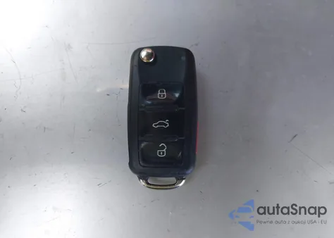 2013 Volkswagen Eos Lux from USA, damaged, VIN WVWFW8AH0DV006966